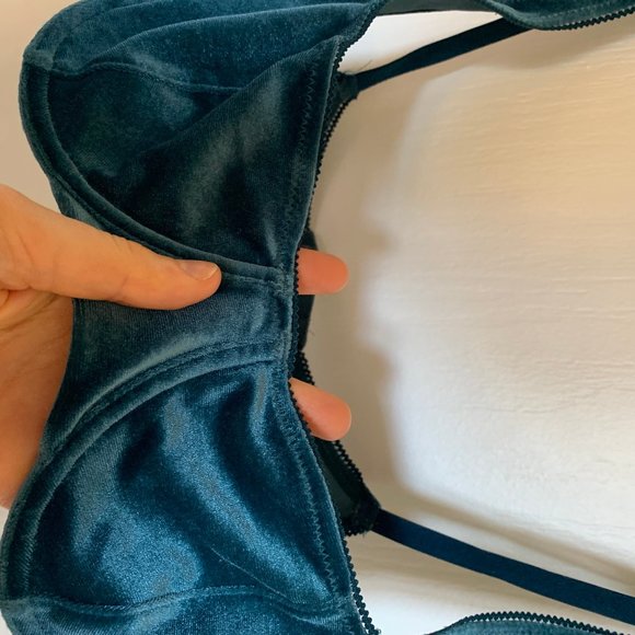 Urban Outfitters bra, medium - Picture 2 of 7